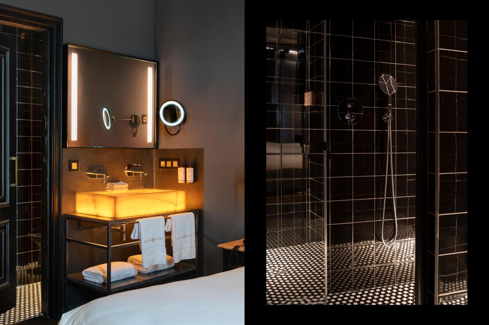 Hotel Lobby Seville Luaran gambar Bathroom