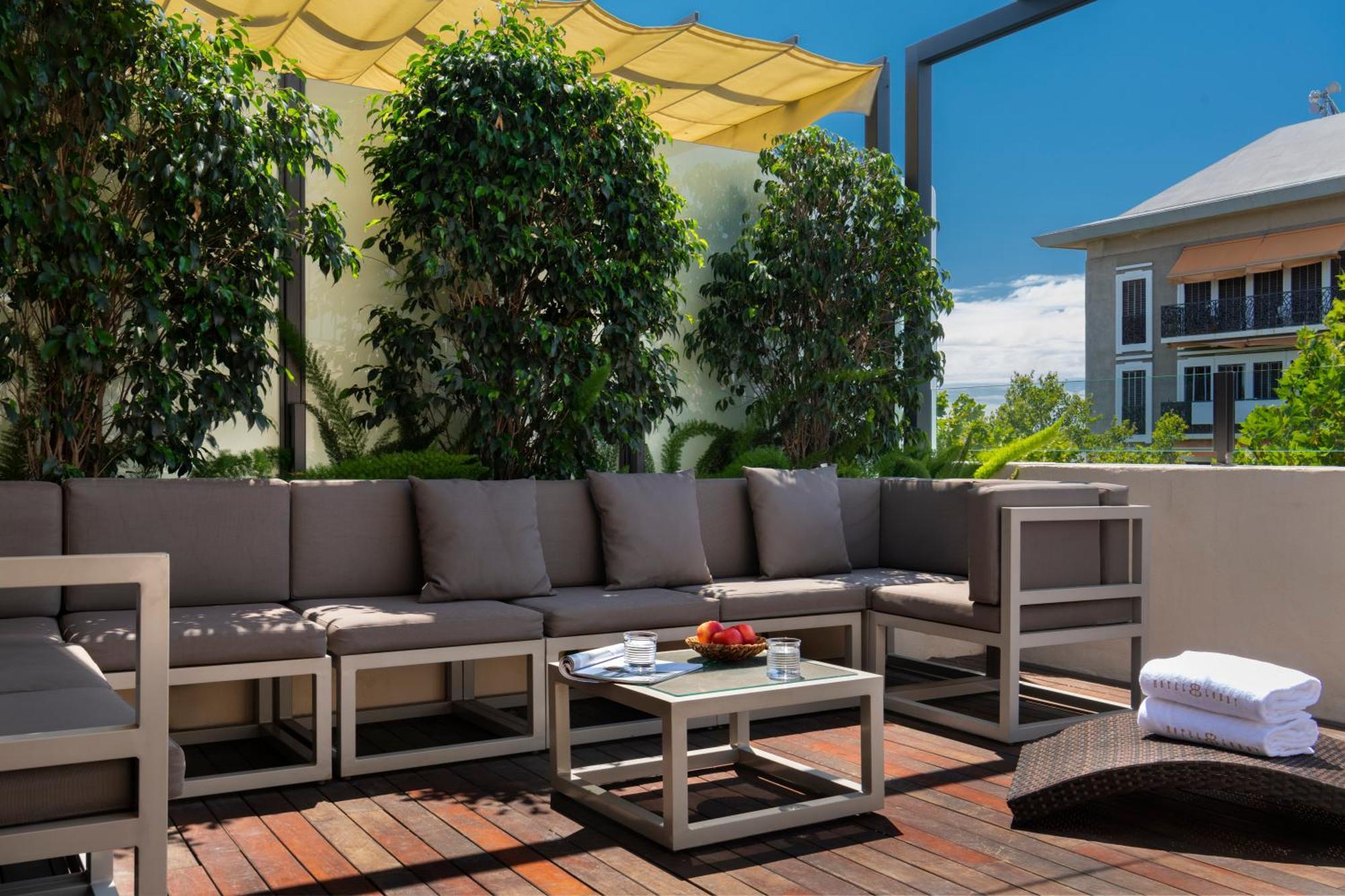 Hotel Lobby Seville Luaran gambar The hotel's rooftop